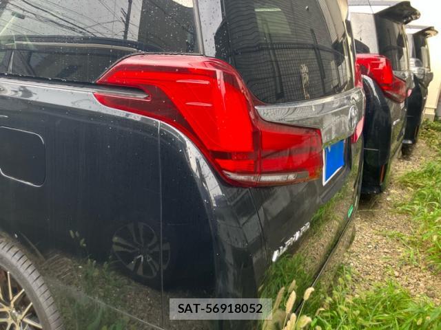 Toyota ALPHARD 2018-06 8816408-12