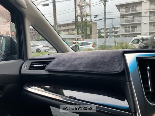 Toyota ALPHARD 2018-06 8816408-15