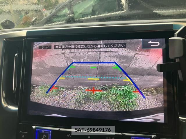 Toyota ALPHARD 2018-09 8816409-15