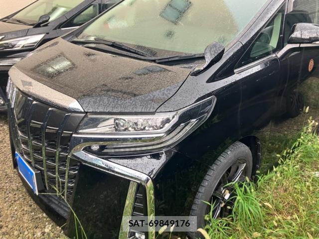 Toyota ALPHARD 2018-09 8816409-2