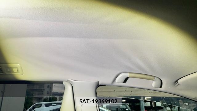 Toyota ALPHARD 2007-06 8816431-17