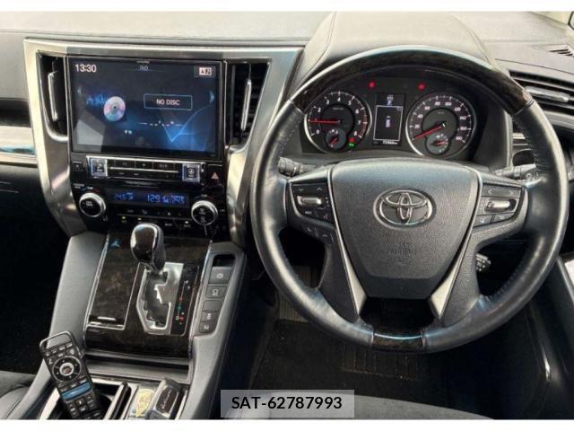 Toyota ALPHARD 2016-09 8816868-2