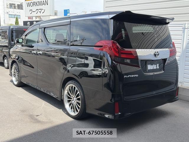 Toyota ALPHARD 2016-10 8817031-1