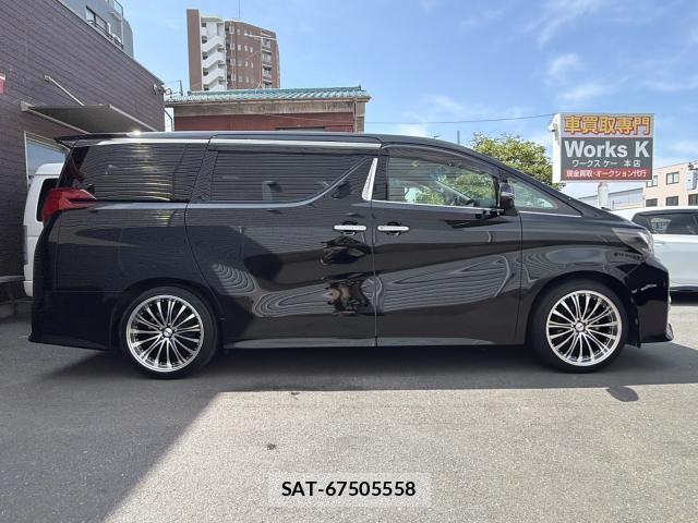 Toyota ALPHARD 2016-10 8817031-5
