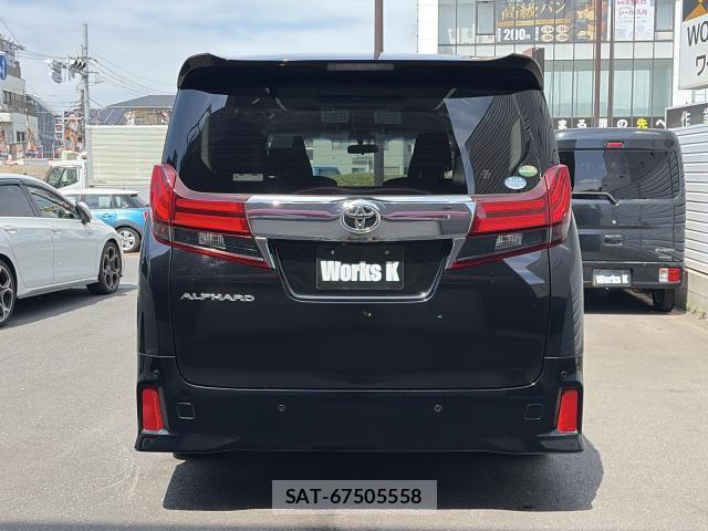 Toyota ALPHARD 2016-10 8817031-9