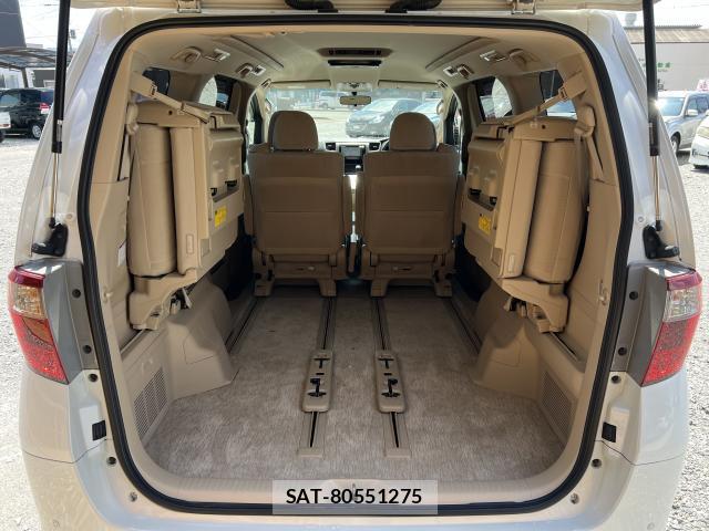 Toyota ALPHARD 2009-07 8817112-18