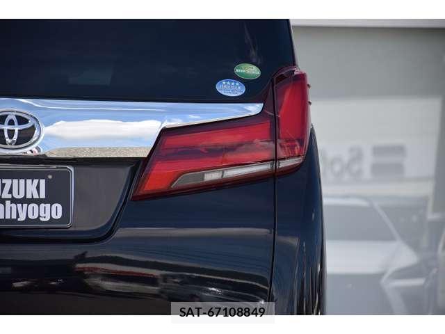 Toyota ALPHARD 2019-12 8817200-12