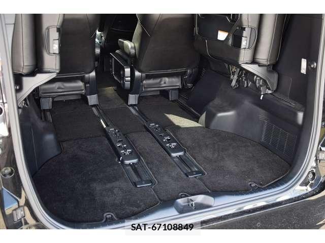 Toyota ALPHARD 2019-12 8817200-17