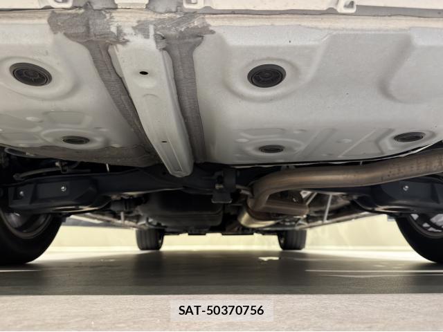 Toyota ALPHARD 2021-06 8817536-9