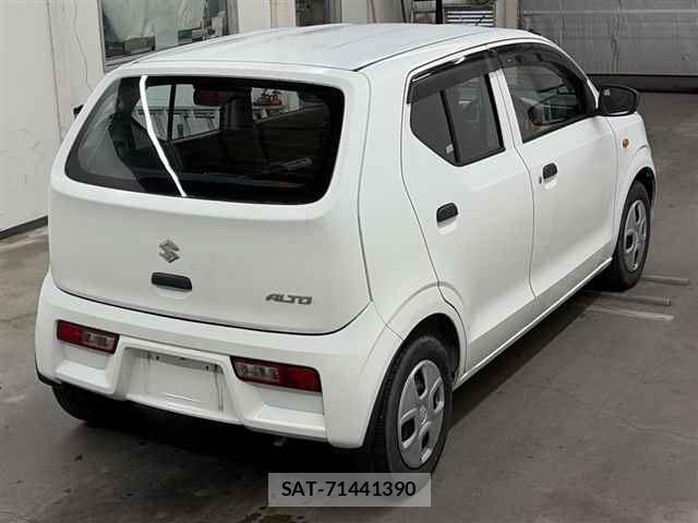 Suzuki ALTO 2021-06 8813025-1