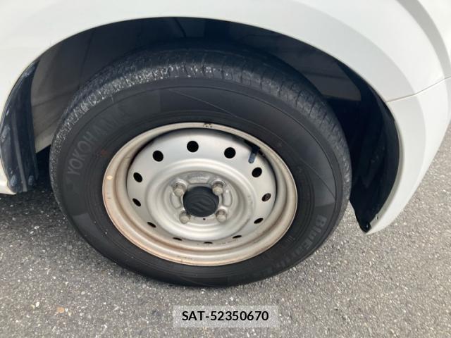 Suzuki ALTO 2015-01 8813755-2