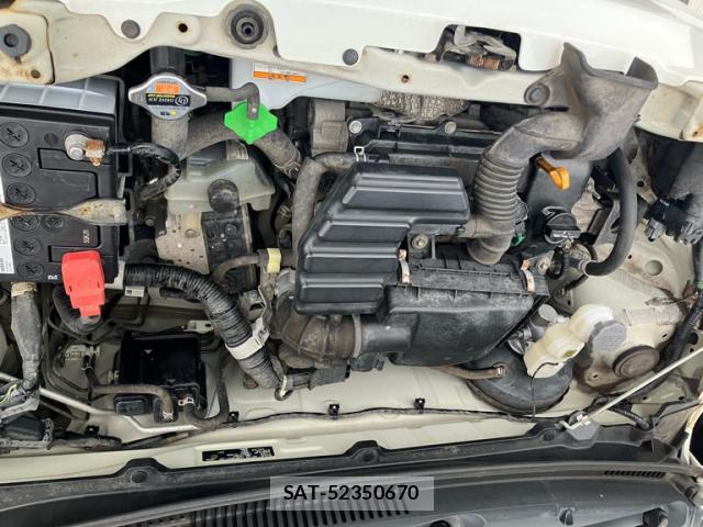 Suzuki ALTO 2015-01 8813755-6