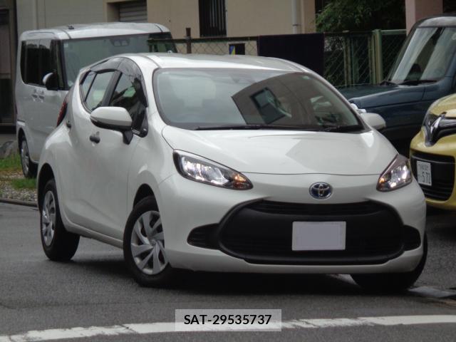 Toyota AQUA 2024-01 8812089-0