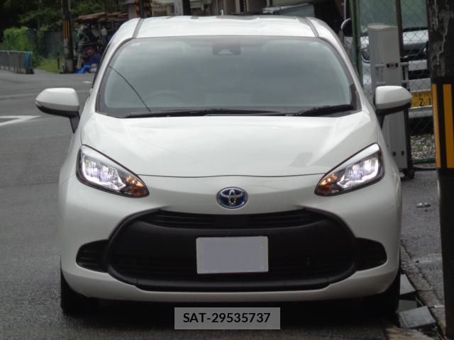 Toyota AQUA 2024-01 8812089-1