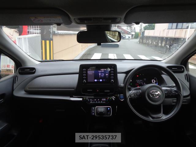 Toyota AQUA 2024-01 8812089-17