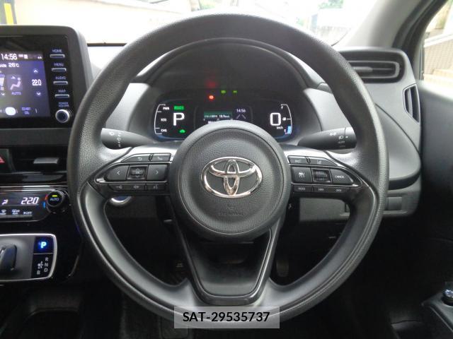 Toyota AQUA 2024-01 8812089-18