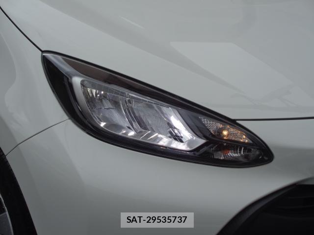 Toyota AQUA 2024-01 8812089-3