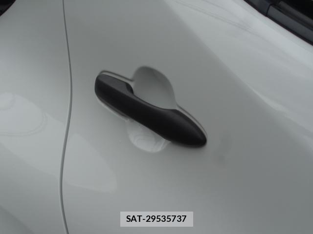 Toyota AQUA 2024-01 8812089-5