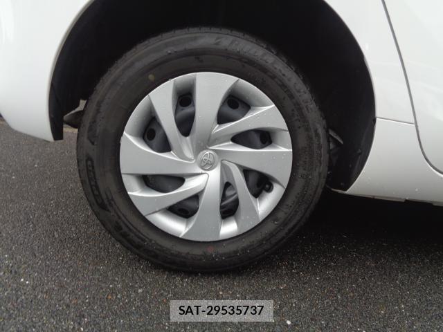 Toyota AQUA 2024-01 8812089-9