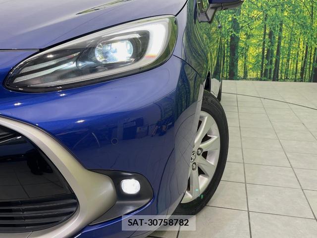 Toyota AQUA 2022-04 8812125-11