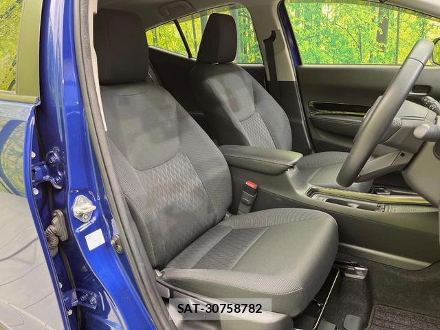 Toyota AQUA 2022-04 8812125-7