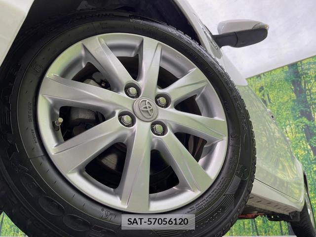 Toyota AQUA 2017-01 8812126-12