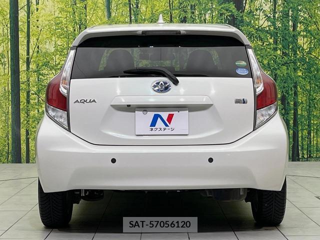 Toyota AQUA 2017-01 8812126-14