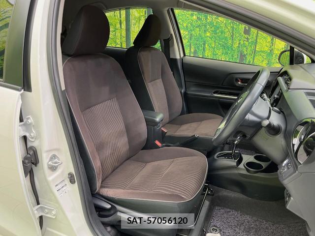 Toyota AQUA 2017-01 8812126-7
