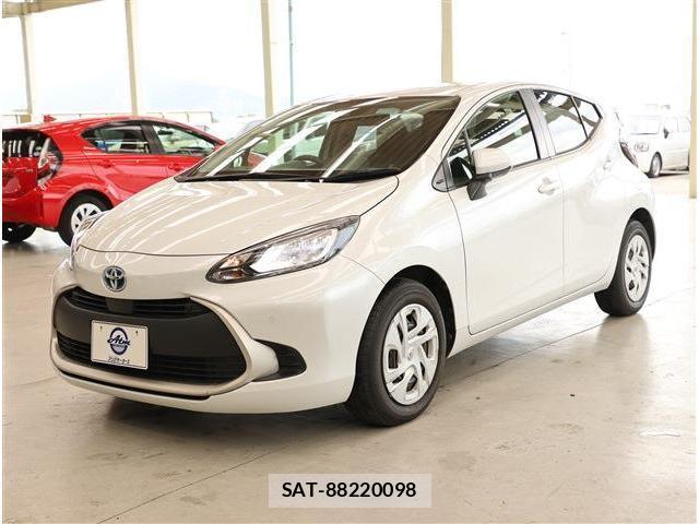 Toyota AQUA 2024-06 8812373-0