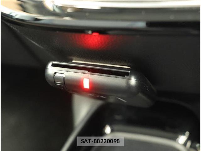 Toyota AQUA 2024-06 8812373-11