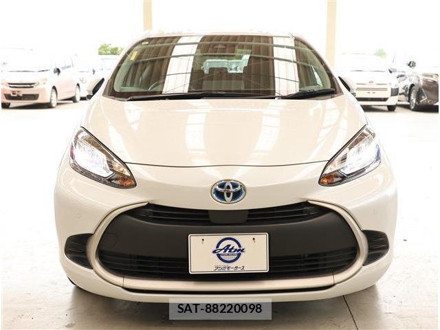 Toyota AQUA 2024-06 8812373-19