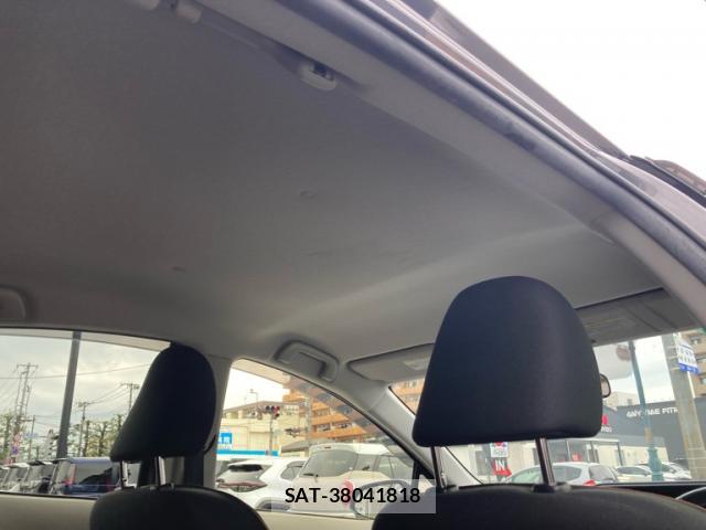 Toyota AQUA 2013-04 8812406-14