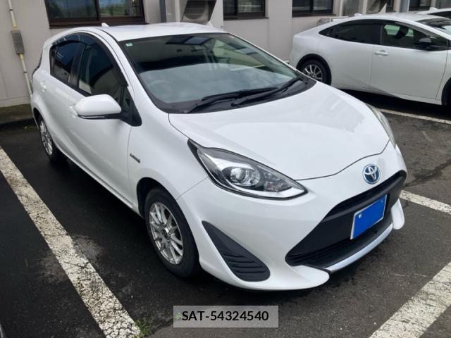 Toyota AQUA 2020-02 8812419-0
