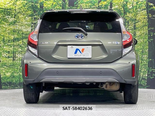Toyota AQUA 2019-09 8812686-14