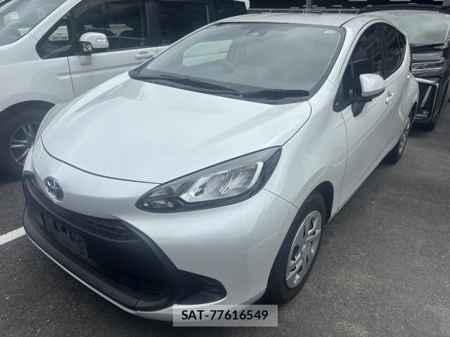 Toyota AQUA 2022-09 8812695-0