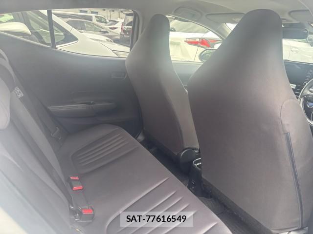 Toyota AQUA 2022-09 8812695-4