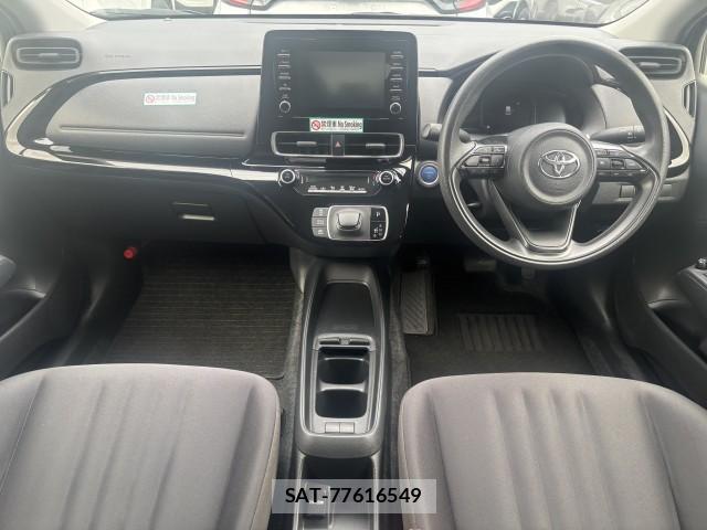 Toyota AQUA 2022-09 8812695-5