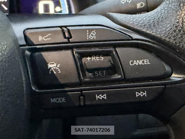 Toyota AQUA 2022-08 8812811-5