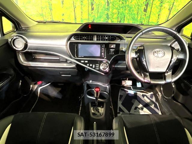 Toyota AQUA 2015-03 8812873-1