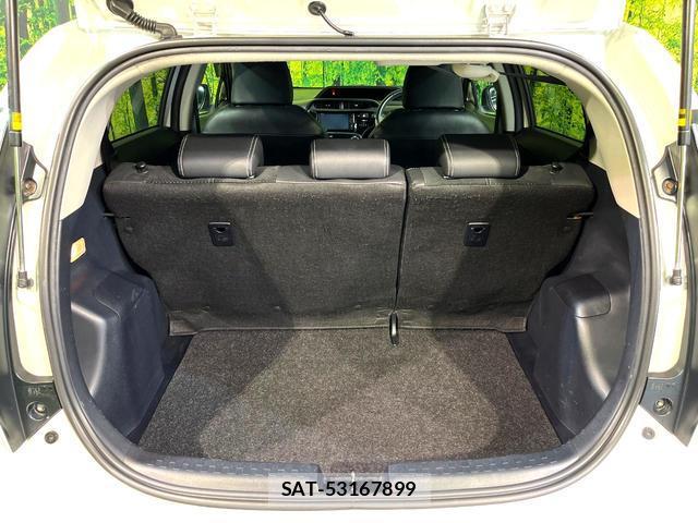 Toyota AQUA 2015-03 8812873-9