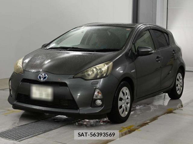 Toyota AQUA 2012-09 8813035-0