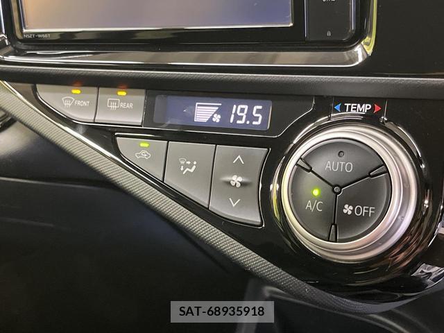 Toyota AQUA 2016-09 8813091-3