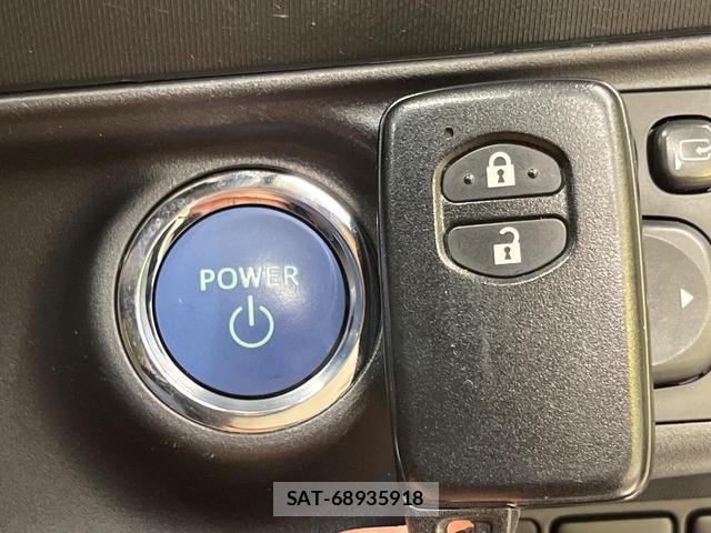 Toyota AQUA 2016-09 8813091-6
