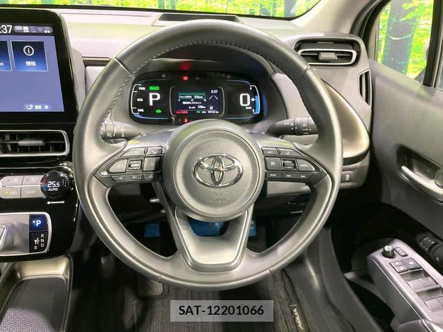 Toyota AQUA 2022-03 8813182-12
