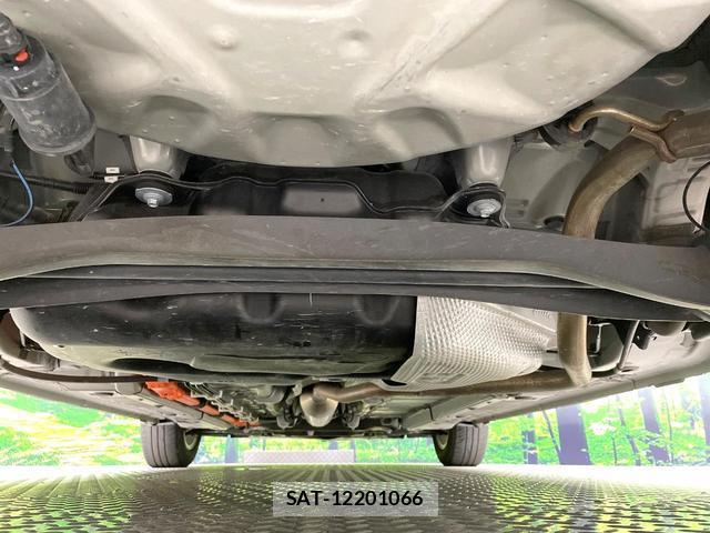 Toyota AQUA 2022-03 8813182-18