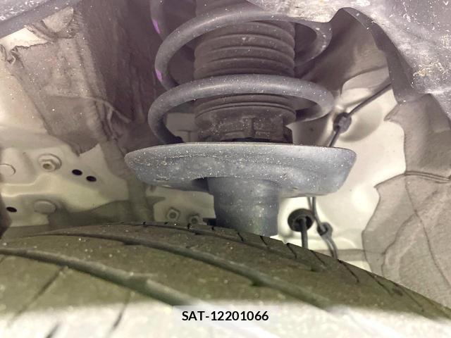 Toyota AQUA 2022-03 8813182-19