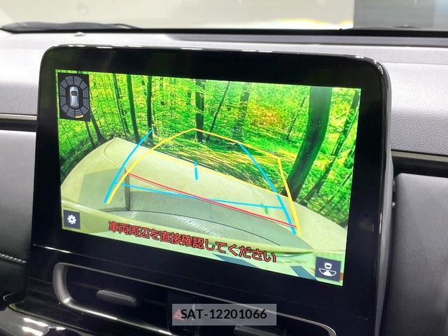 Toyota AQUA 2022-03 8813182-3