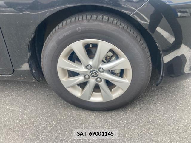 Toyota AQUA 2021-11 8813271-12