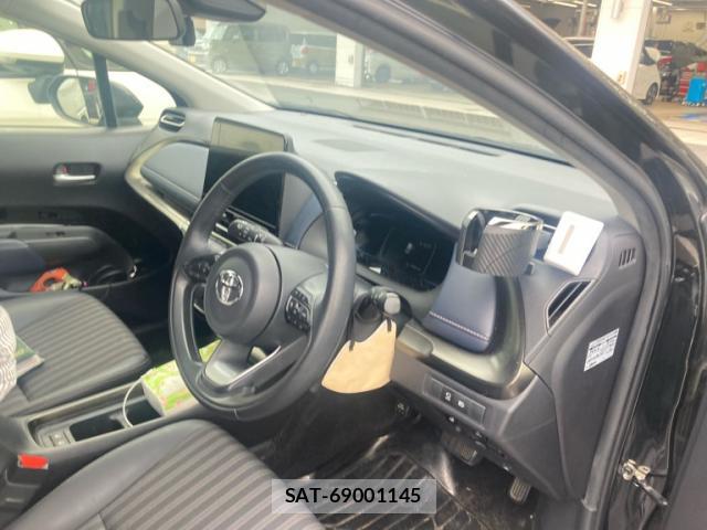 Toyota AQUA 2021-11 8813271-7