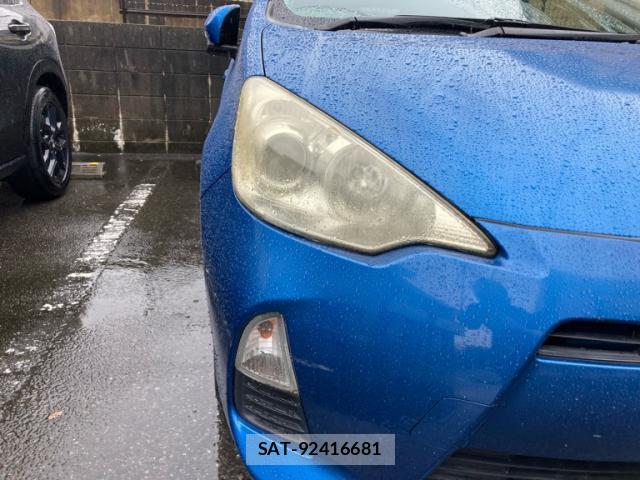 Toyota AQUA 2012-12 8813295-12